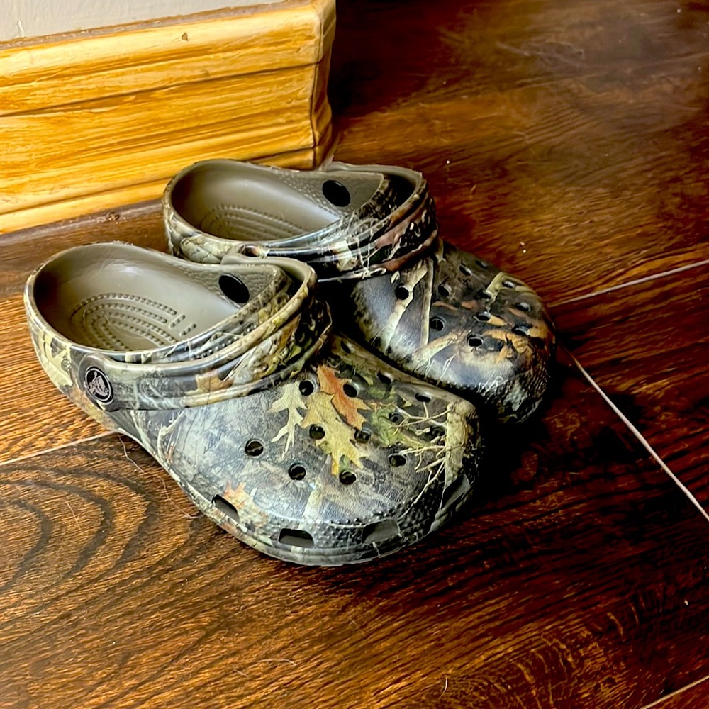 Kids realteee Crocs clog